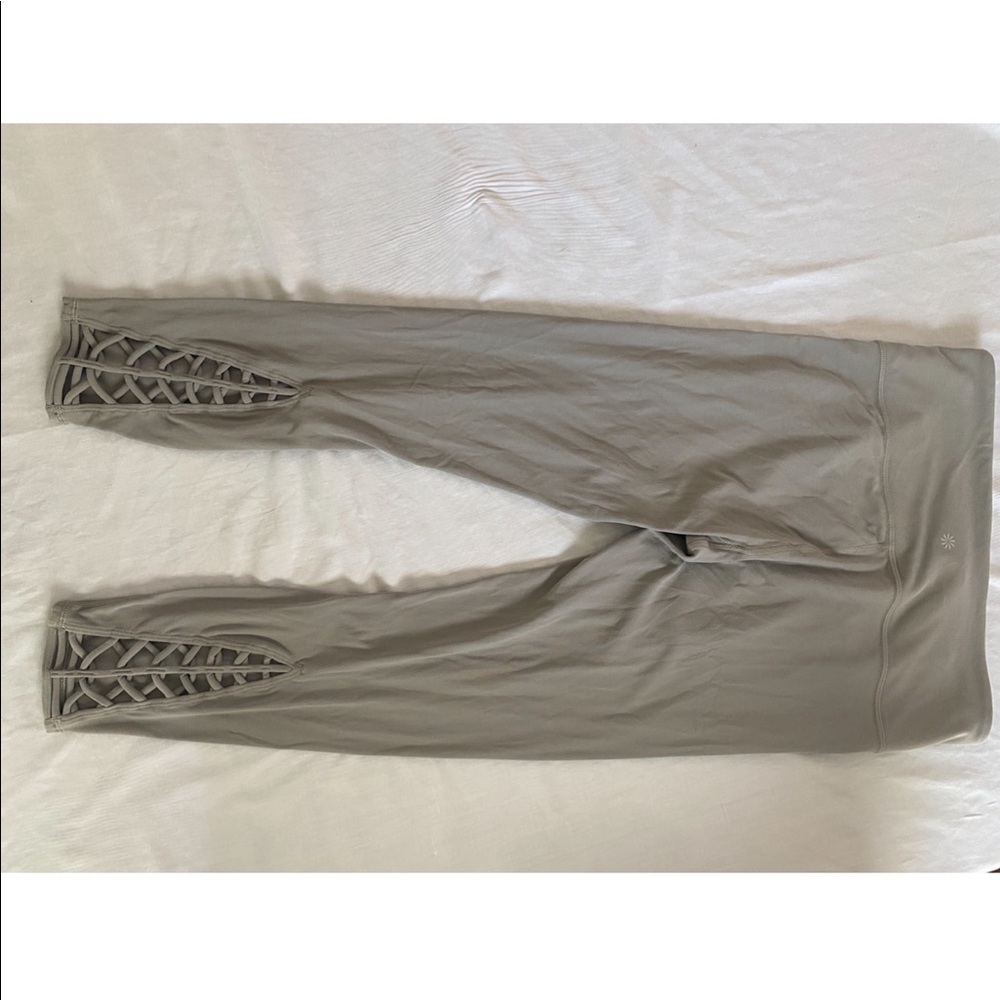 (3 for $10) 
Grey athleta leggings